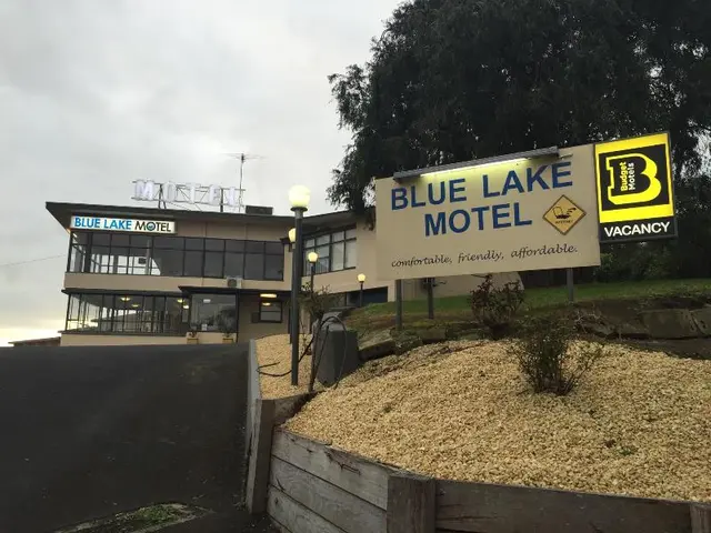 Blue Lake Motel