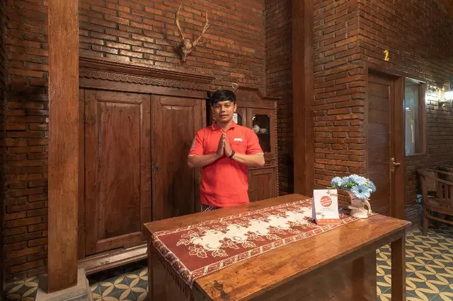 Oyo 2372 Graha Puri Singgasana Sedayu