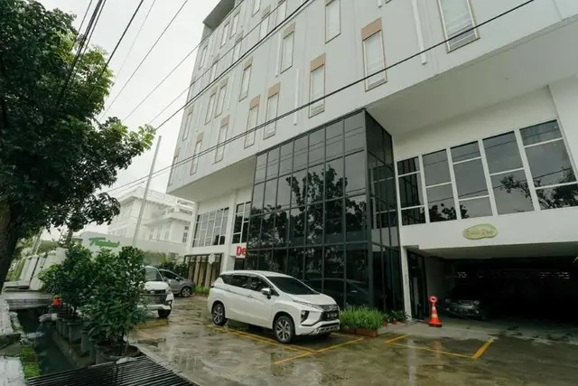 Deli Hotel