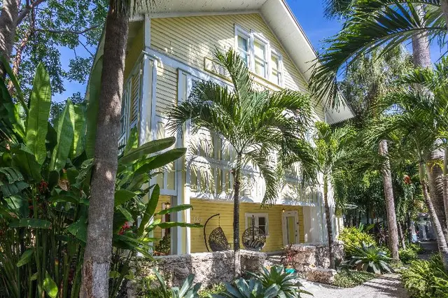 Miami River Inn