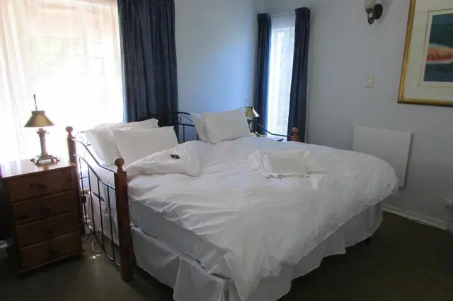 Acacia House Executive Suite