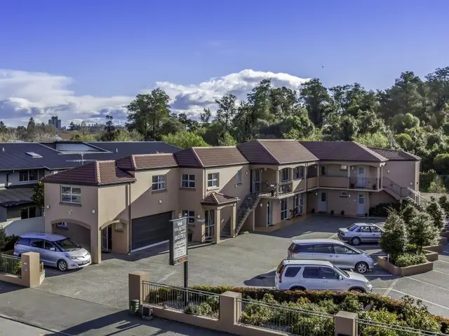 166 Majestic Court Motel