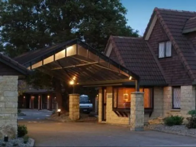 Bentleys Motor Inn