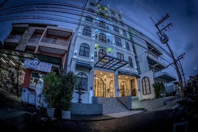 The Seens Hotel