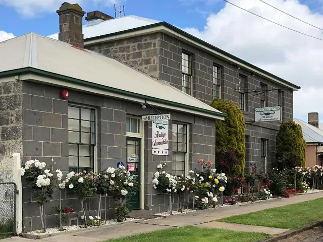 Victoria House
