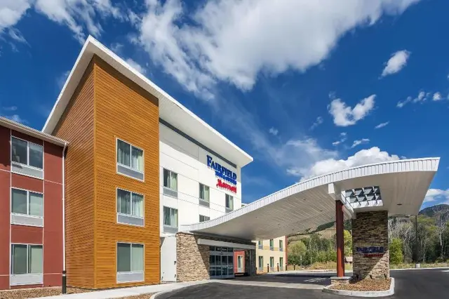 Fairfield Inn Suites By Marriott Afton