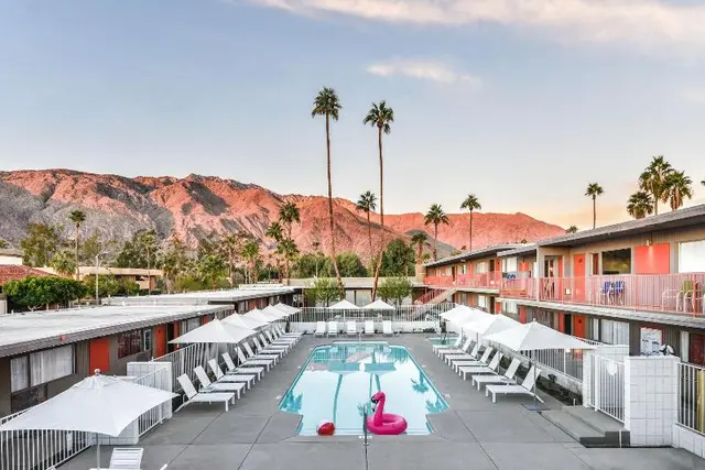 Skylark Hotel