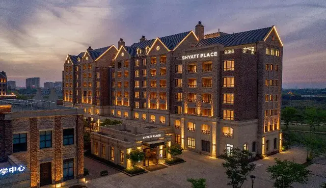 Hyatt Place Tongxiang Train Station