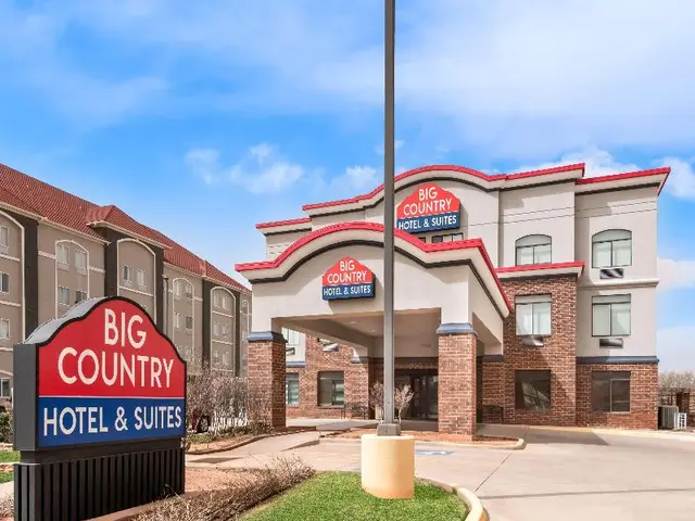 Big Country Hotel & Suites SureStay Collection BW