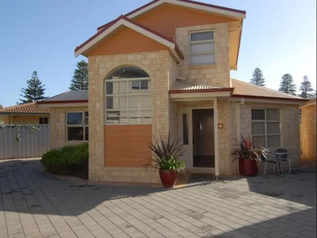Yot Spot Holiday Apartments