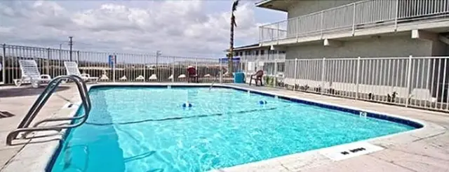 Hilltop Inn Suites