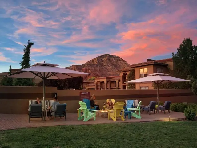 Mountain Modern Sedona, Tapestry Collection Hilton