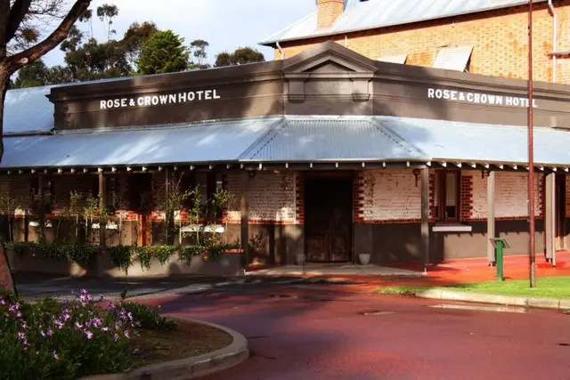 Rose Crown Hotel
