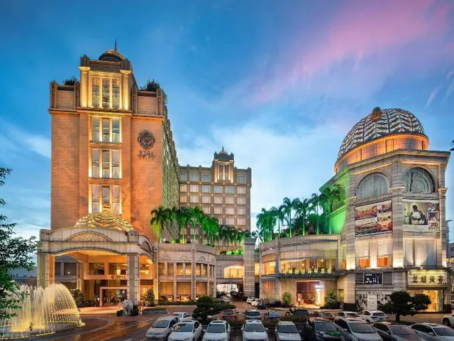 Golden Hotel