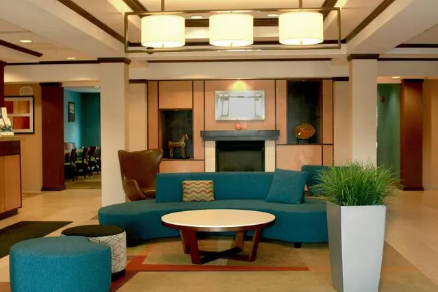 Fairfield Inn & Suites By Marriott Fairmont