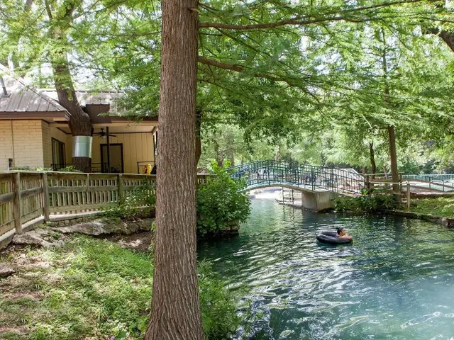 The Resort At Schlitterbahn