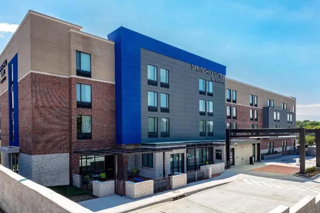 Springhill Suites By Marriott Kansas City Plaza
