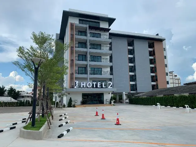 L2 Hotel
