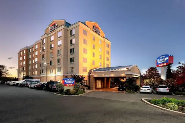 Fairfield Inn & Suites By Marriott Woodbridge