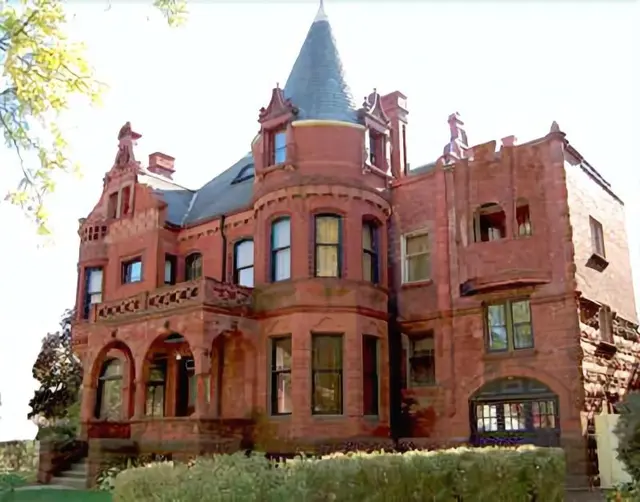 Schuster Mansion Bed Breakfast