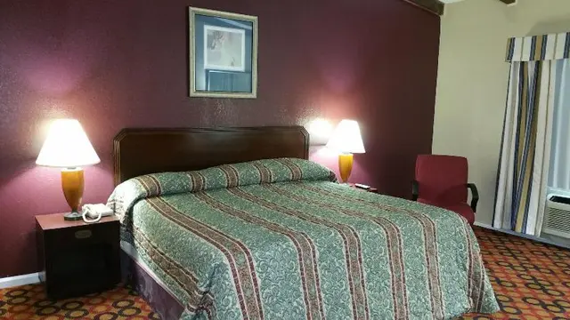 Knights Inn And Suites Waxahachie