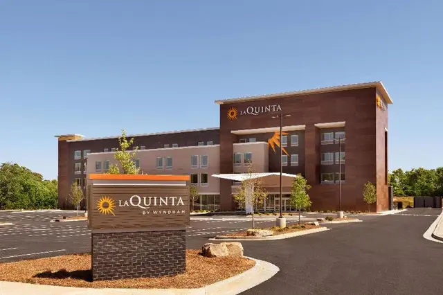 La Quinta Inn Suites By Wyndham Braselton