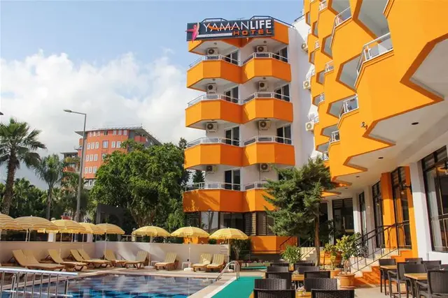 Yaman Life Hotel