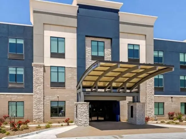 Holiday Inn Exprs & Sui Choctaw-Oklahoma City East