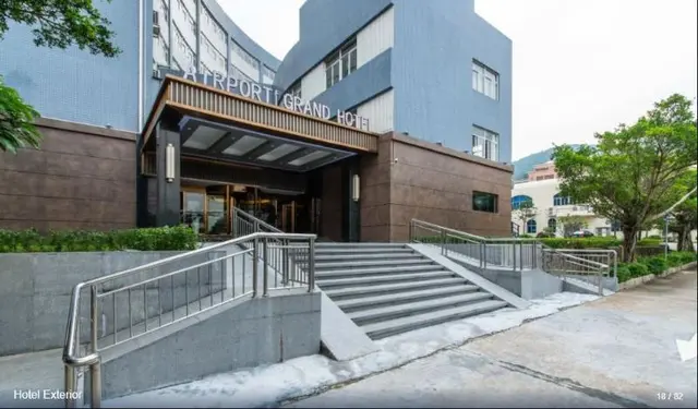 Airport Grand Hotel