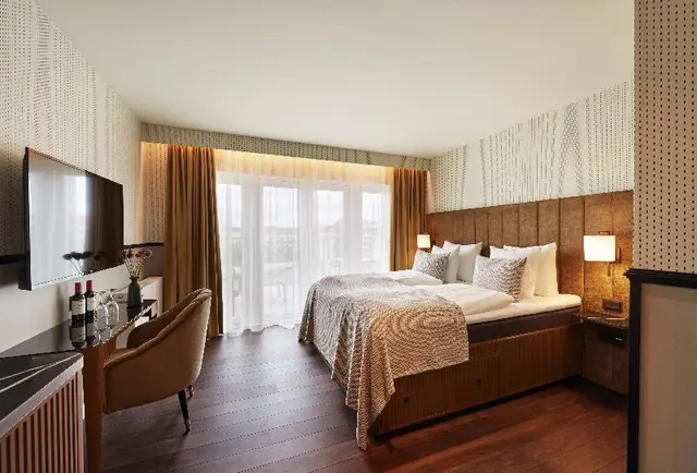 Wide Hotel