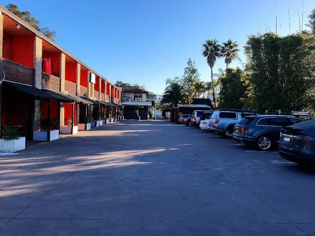 Central Jetty Motel