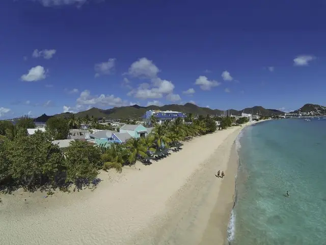 Azure Hotel And Art Studio