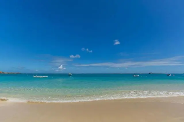 Le Temps Des Cerises Hotel Beach