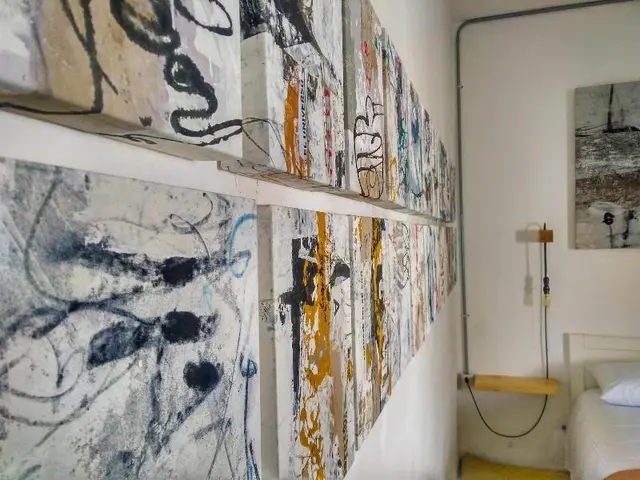 La Tozi Galería Hotel