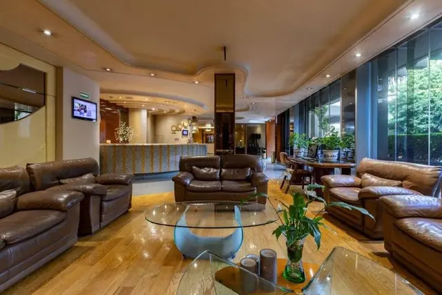 Hotel Beverly