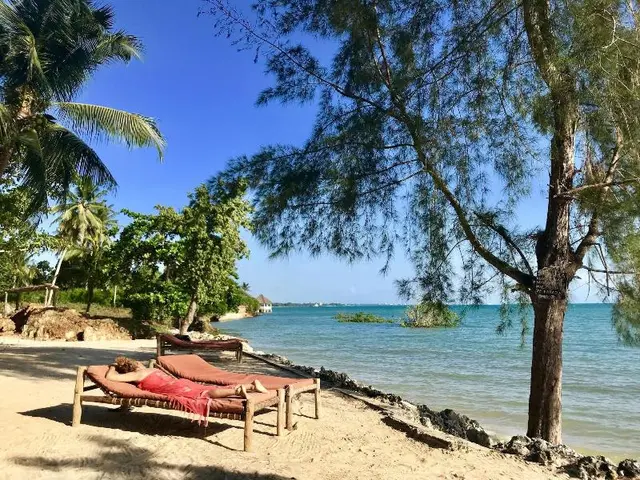 Mangrove Lodge