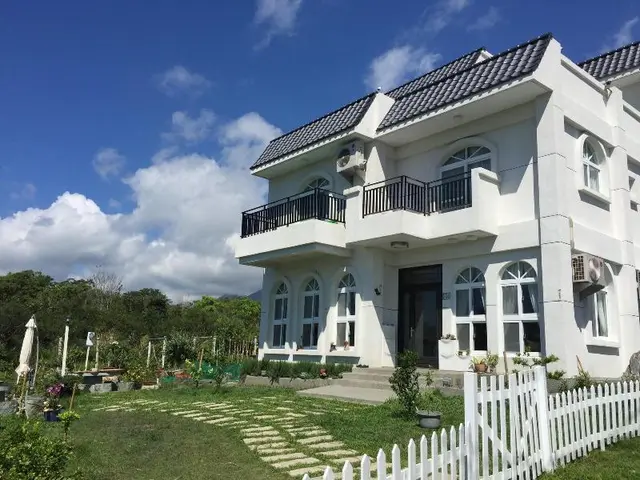 Lanshan House