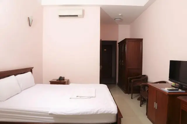 Hotel 175