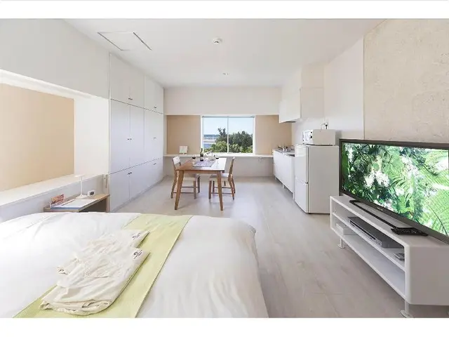 Wires Hotel