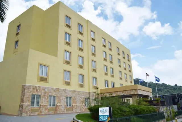 Beverly Hills: Hotel & Business