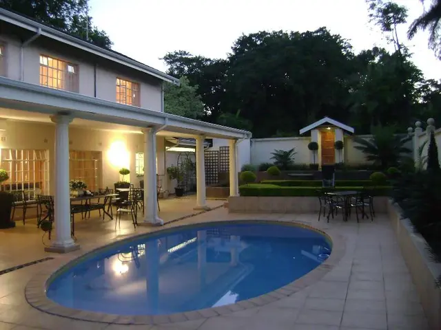 La Baruné Guest House