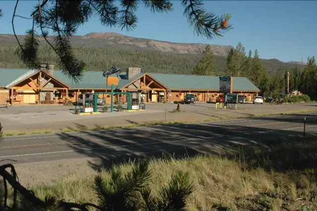 Lava Mountain Lodge