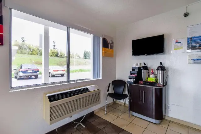 Motel 6 Kelso, WA - Mt. St. Helens