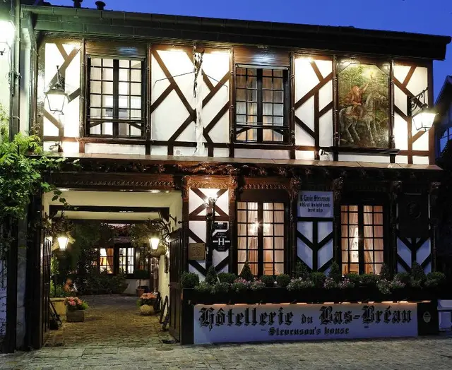 Hôtellerie du Bas-Bréau