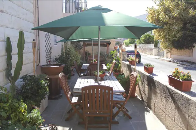 Green Grove Guest House