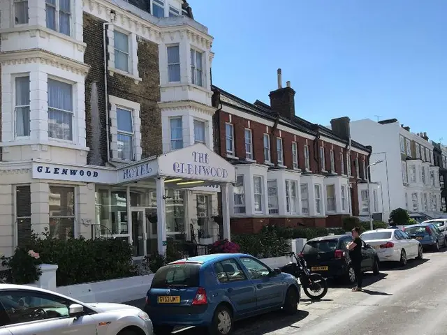 The Glenwood Hotel