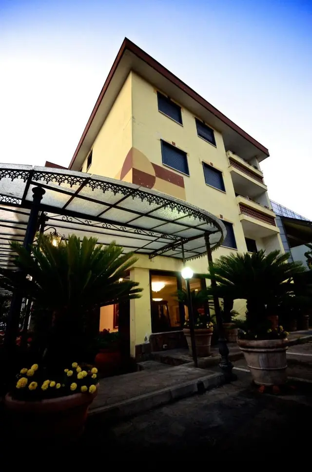 Hotel Clinton