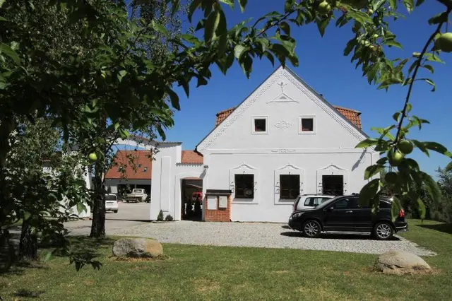 Rekreační a Kongresové Centrum Nové Dvory