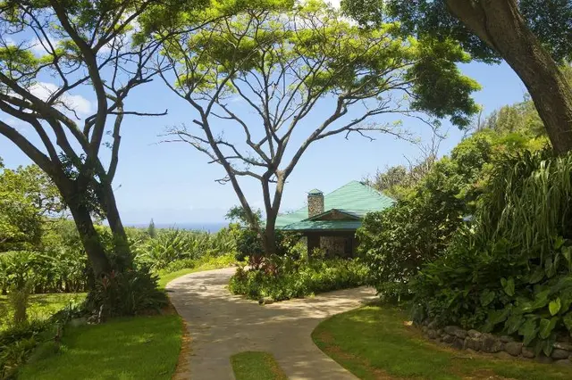 Iao Valley Inn