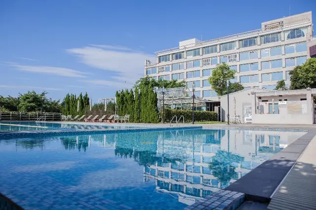 Freshfields Hotel